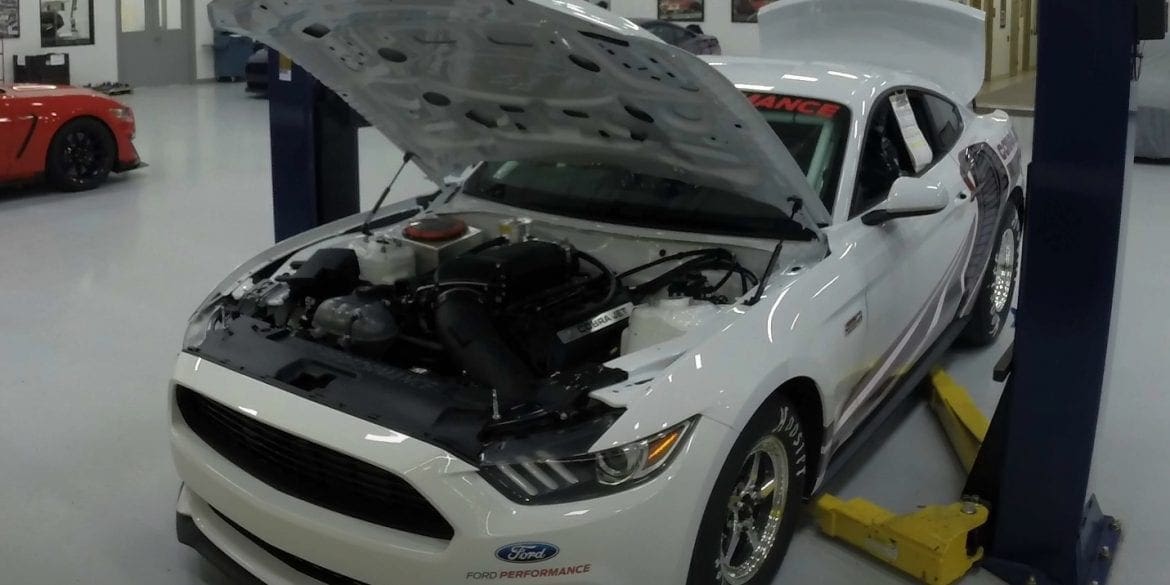 Video: 2016 Ford Mustang Cobra Jet Build Time Lapse - Ford Performance