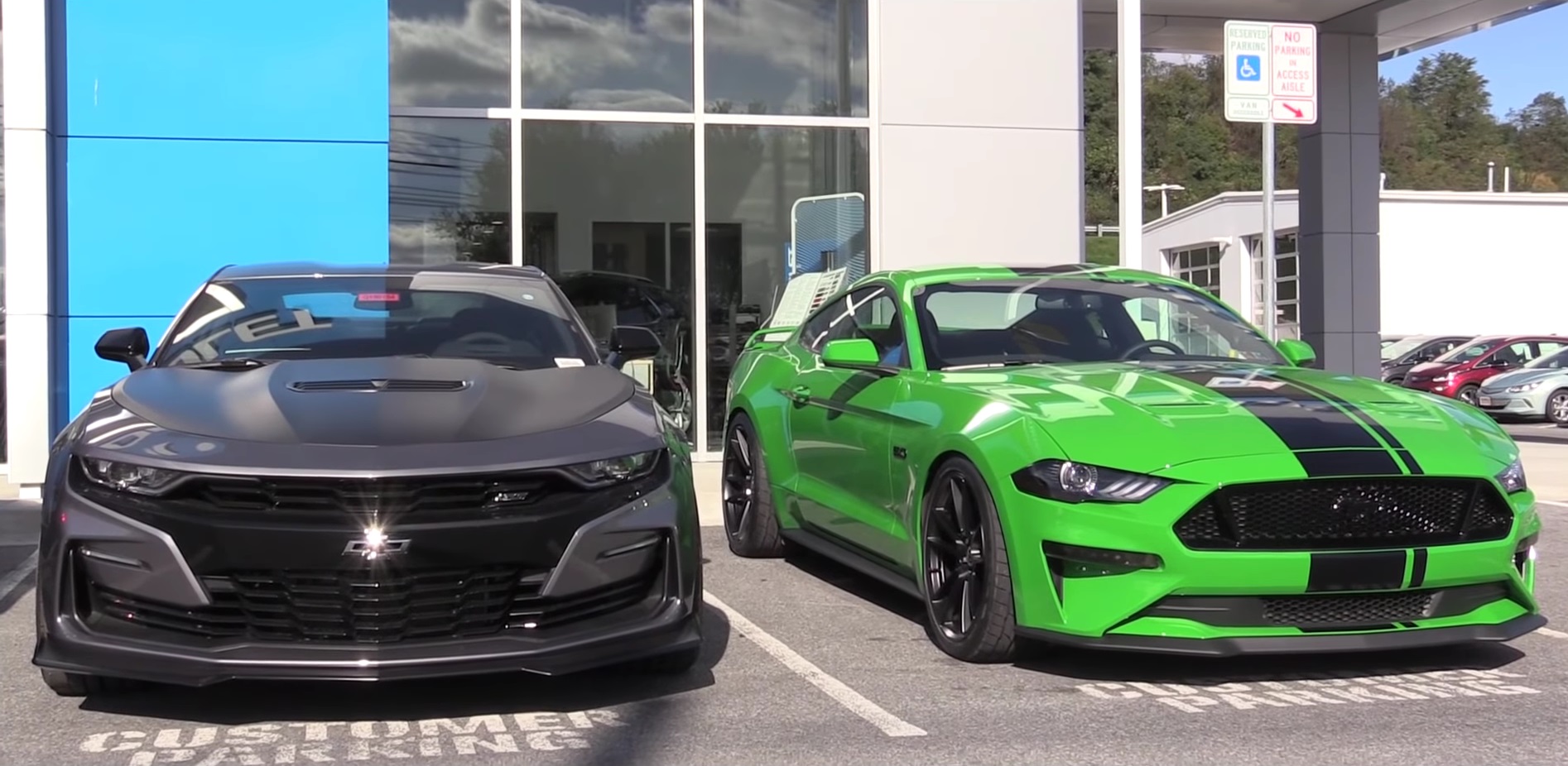 Video: Differences Between The 2019 Mustang GT & 2019 Camaro SS