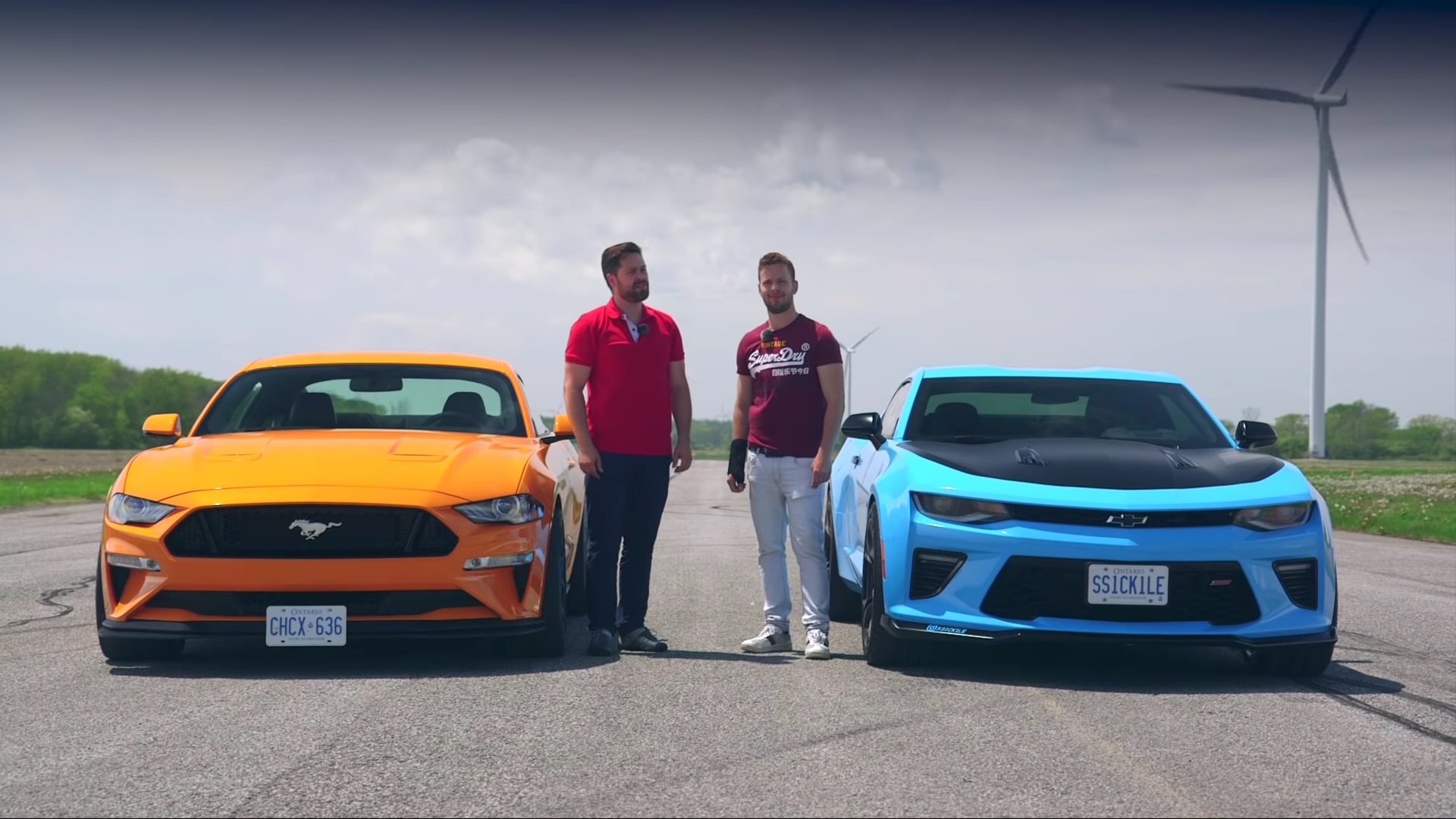 Video: 2019 Mustang GT PP2 vs Camaro SS 1LE - Drag Race + Lap Times