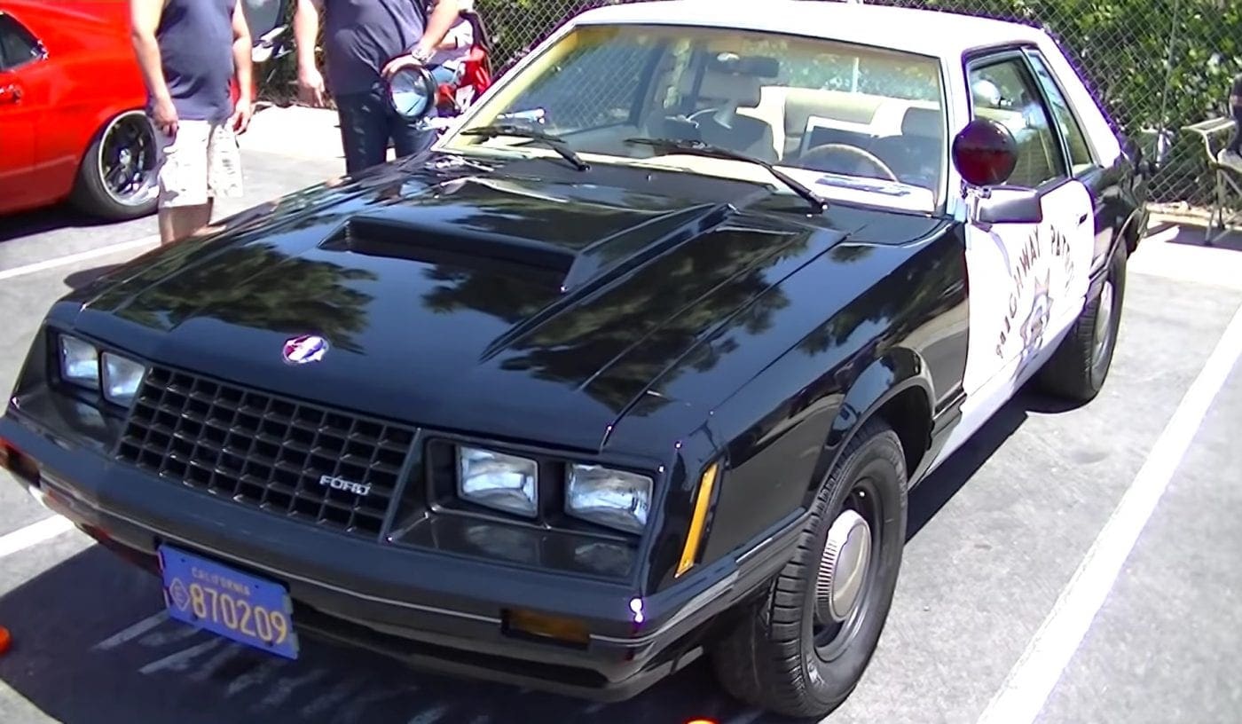Video 1982 Ford Mustang 5.0 California Highway Patrol Quick Walkaround