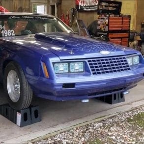 Video: 1982 Ford Mustang With 840+ Horsepower Engine Sound