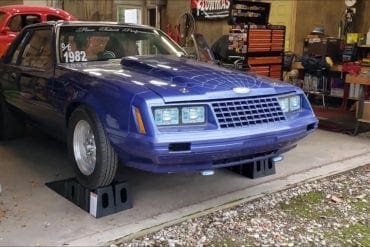 Video: 1982 Ford Mustang With 840+ Horsepower Engine Sound
