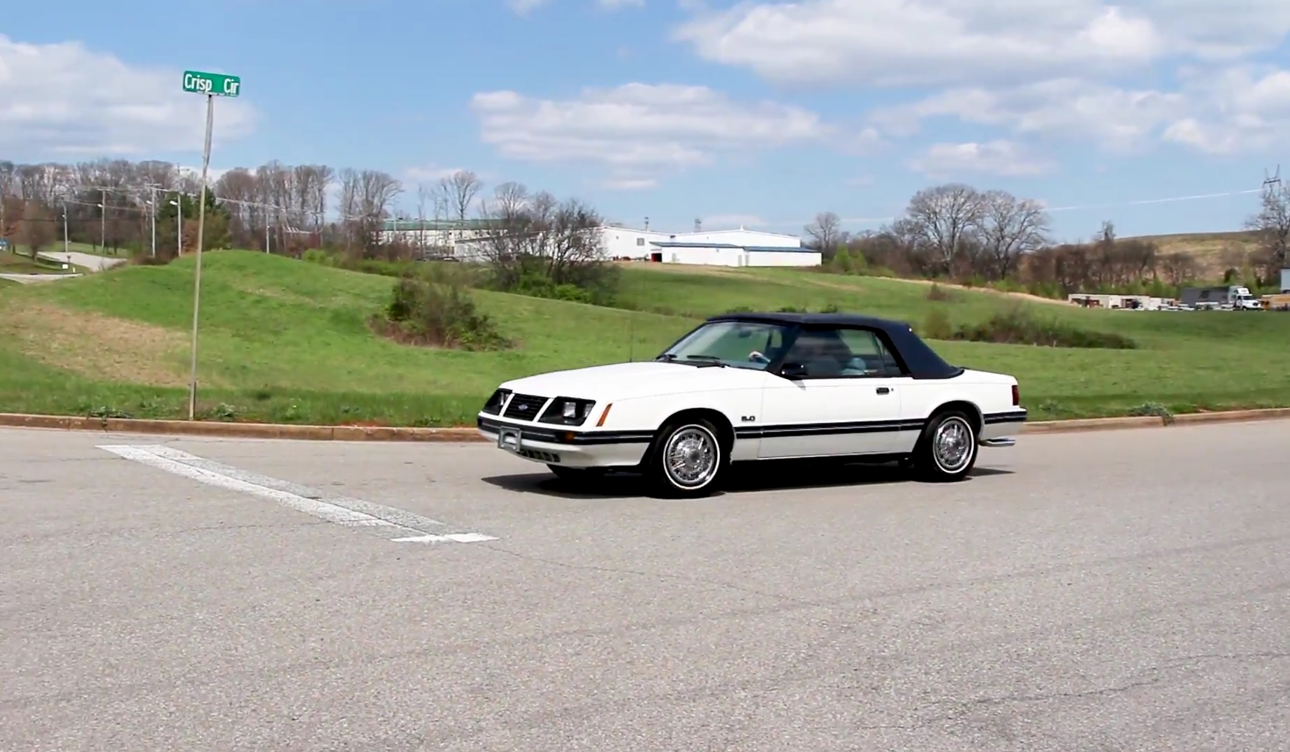 Video: 1983 Ford Mustang White Convertible Walkaround