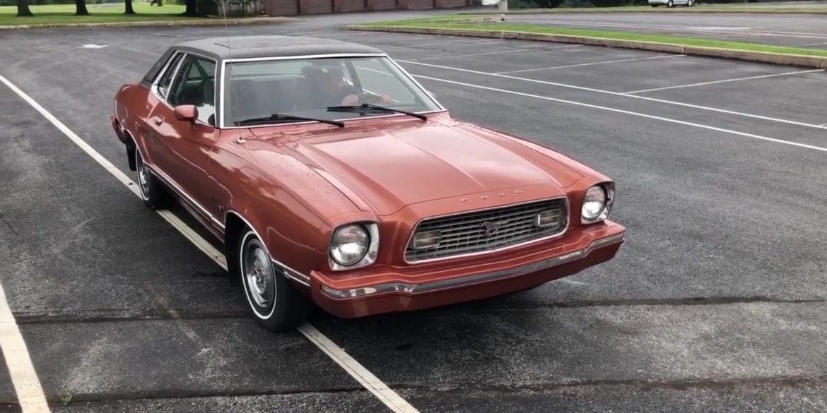 Video: 1974 Ford Mustang II Ghia Engine Sound