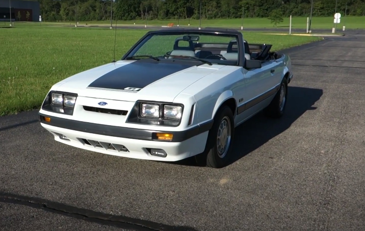 Video: 1985 Ford Mustang GT Convertible Walkaround