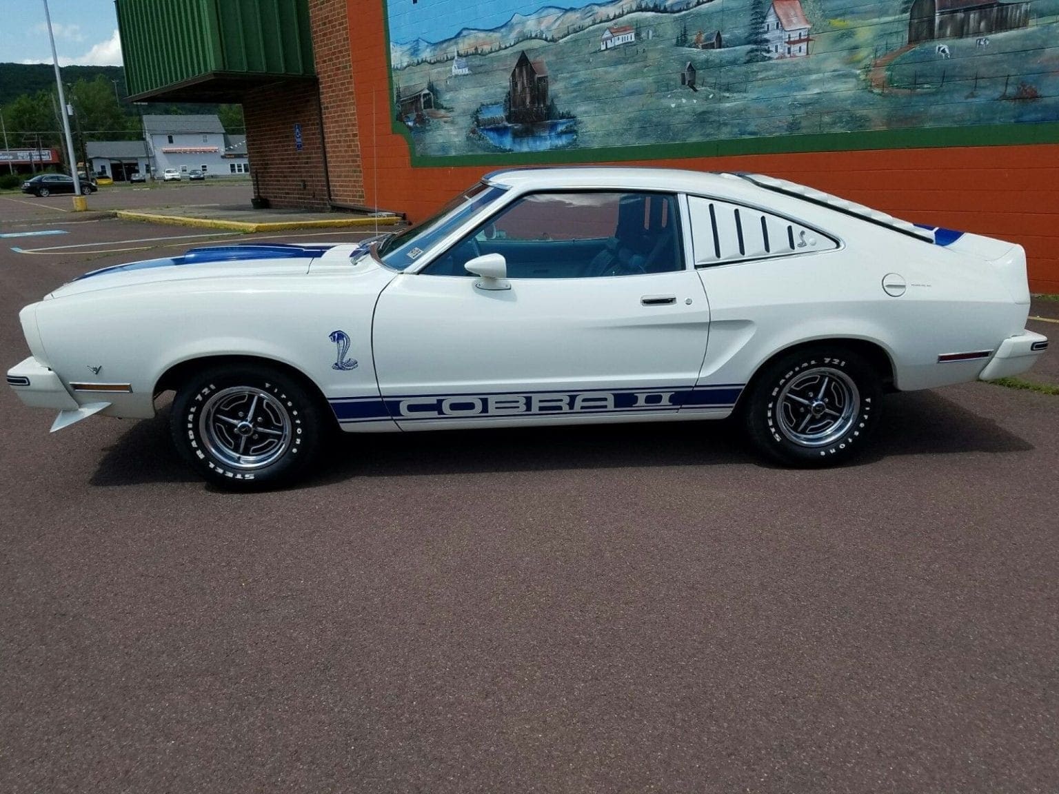 Ford mustang 1976