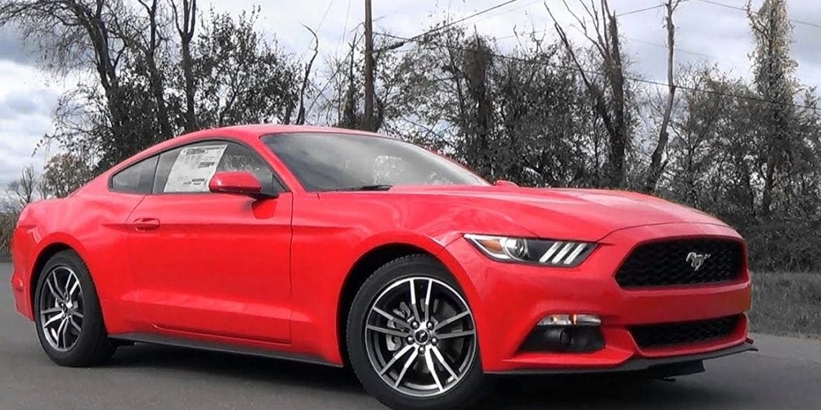 Video: 2017 Ford Mustang EcoBoost Review