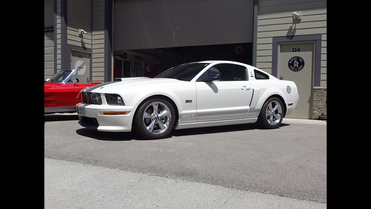Video: 2007 Ford Mustang Shelby GT Engine Sound