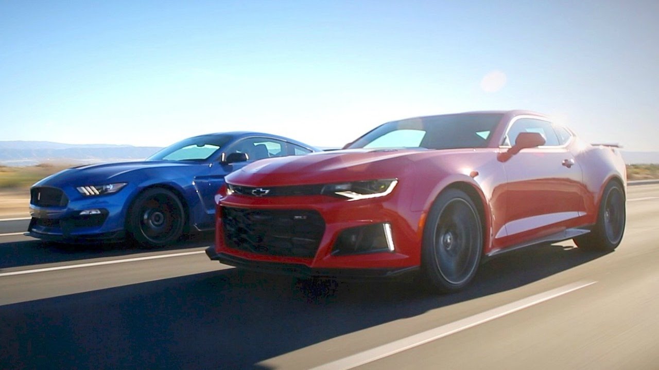 Video: 2017 Ford Mustang Shelby GT350R vs. 2017 Chevy Camaro ZL1