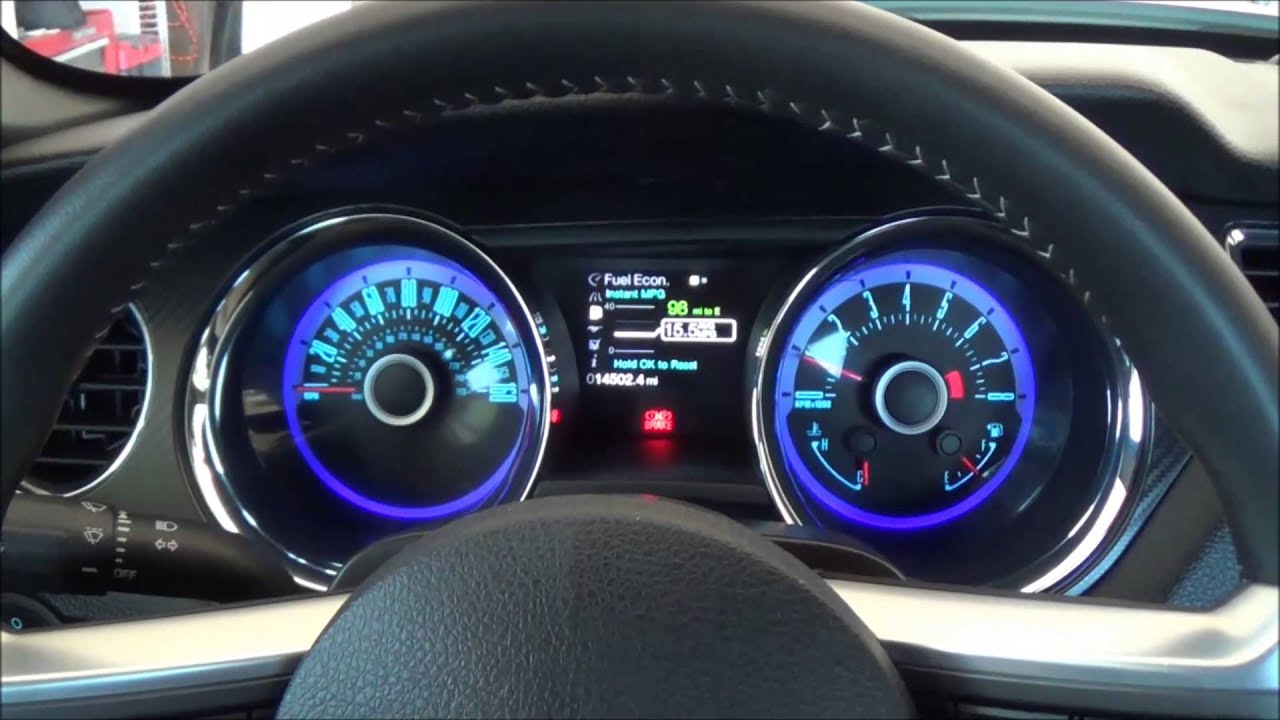 Video: 2013 Ford Mustang GT California Special Interior Quick Look