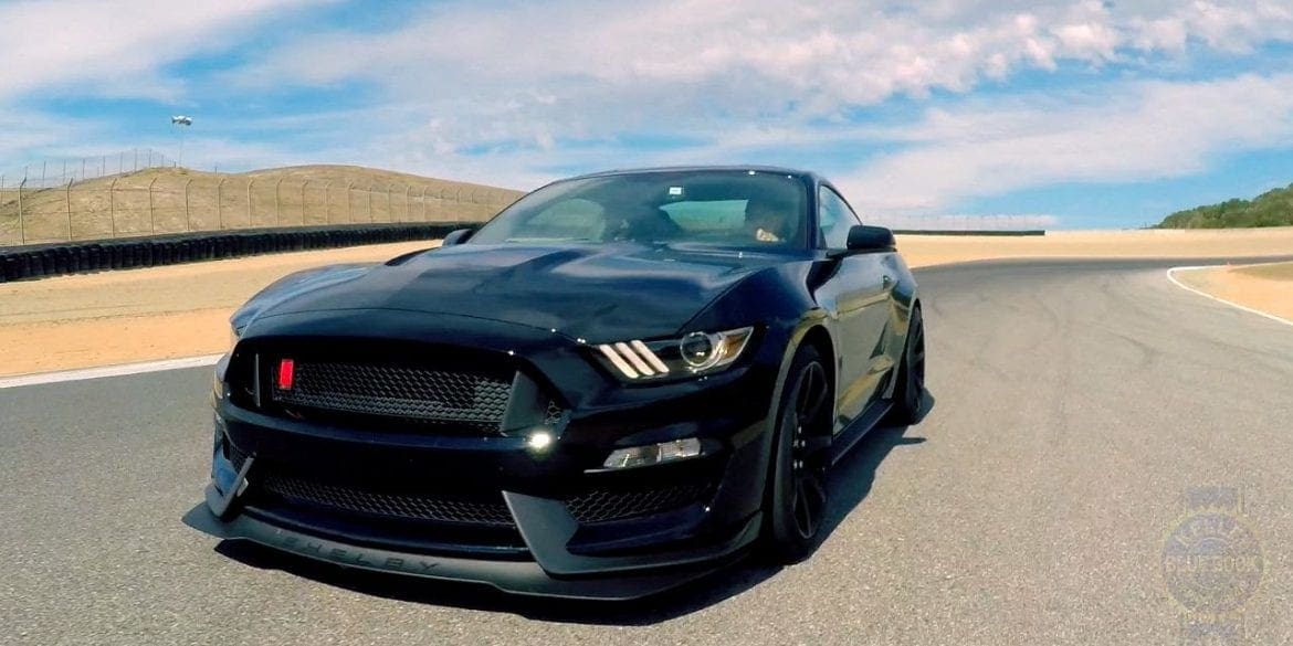 Video: 2016 Ford Shelby Mustang GT350 - First Look