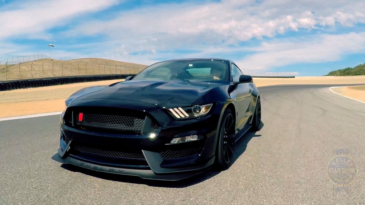 Video: 2016 Ford Shelby Mustang GT350 - First Look