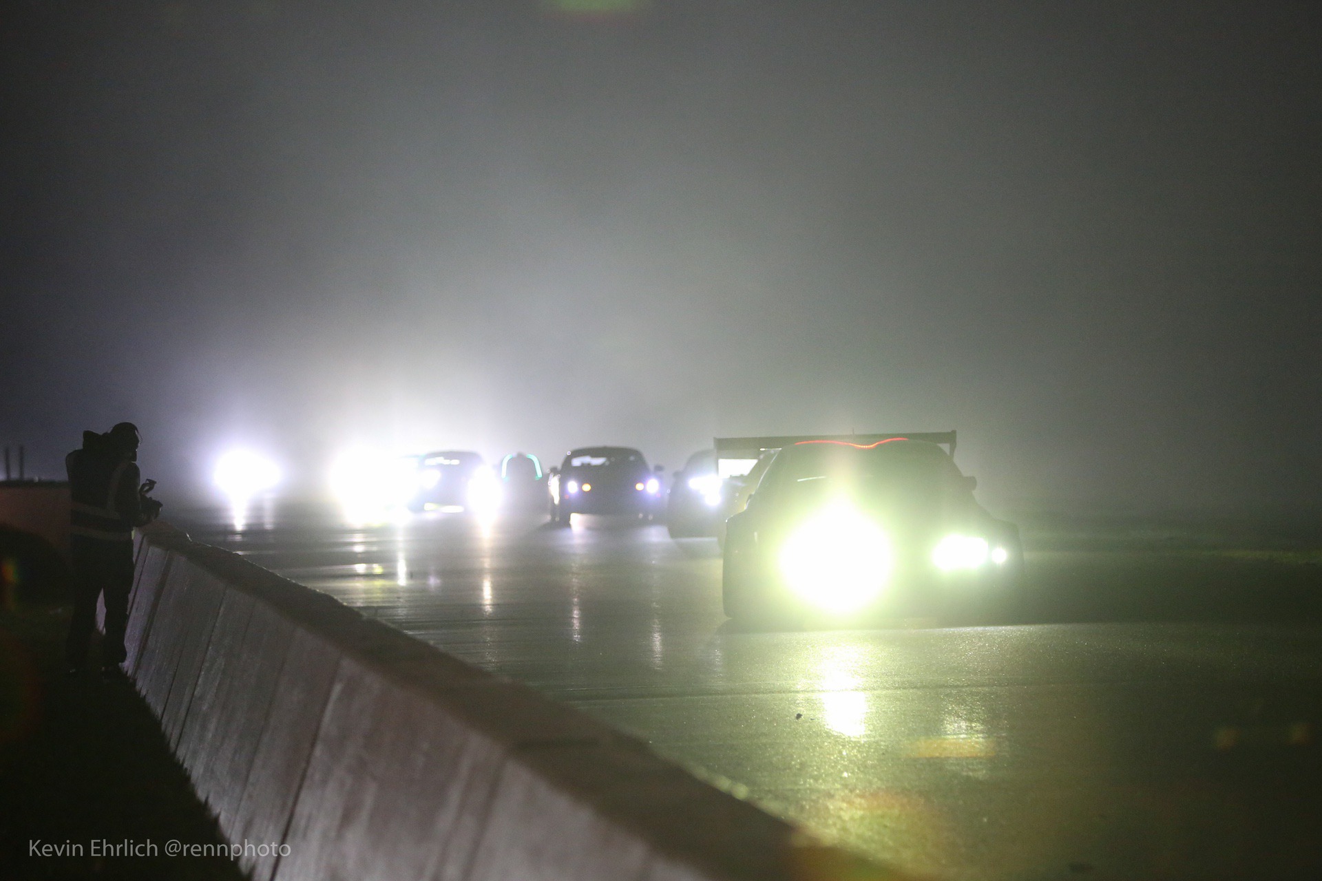 Cars driving through fog during Thunderhill 2021