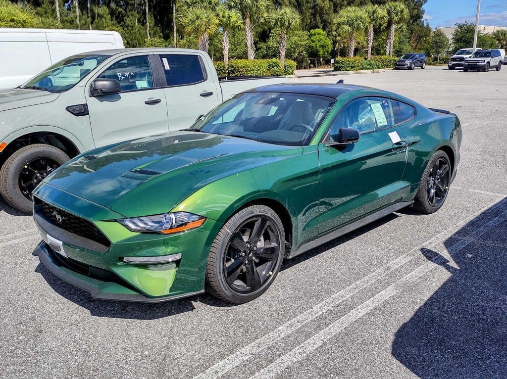 Eruption Green 2022 Ford Mustang