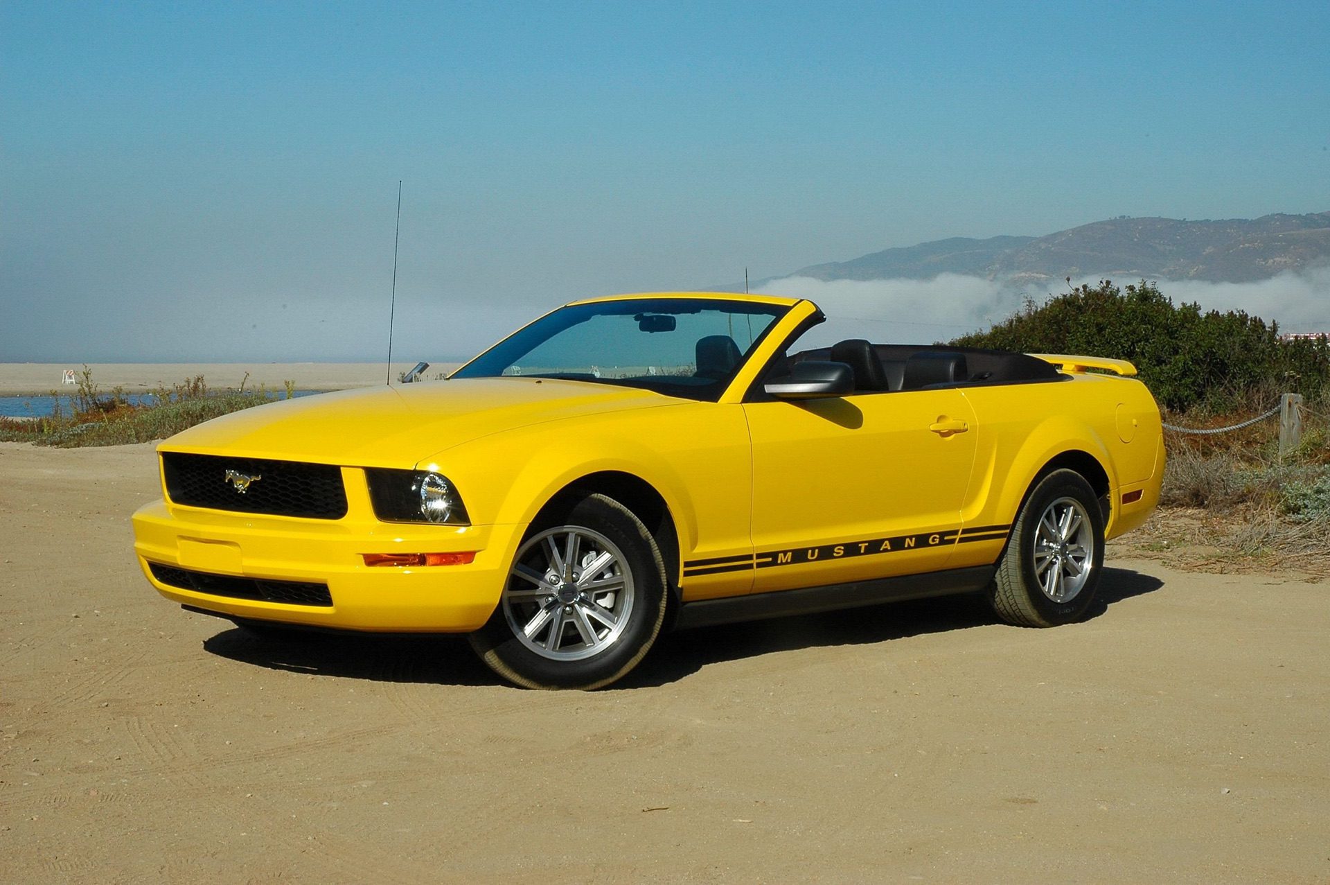 2005 Yellow Ford Mustang