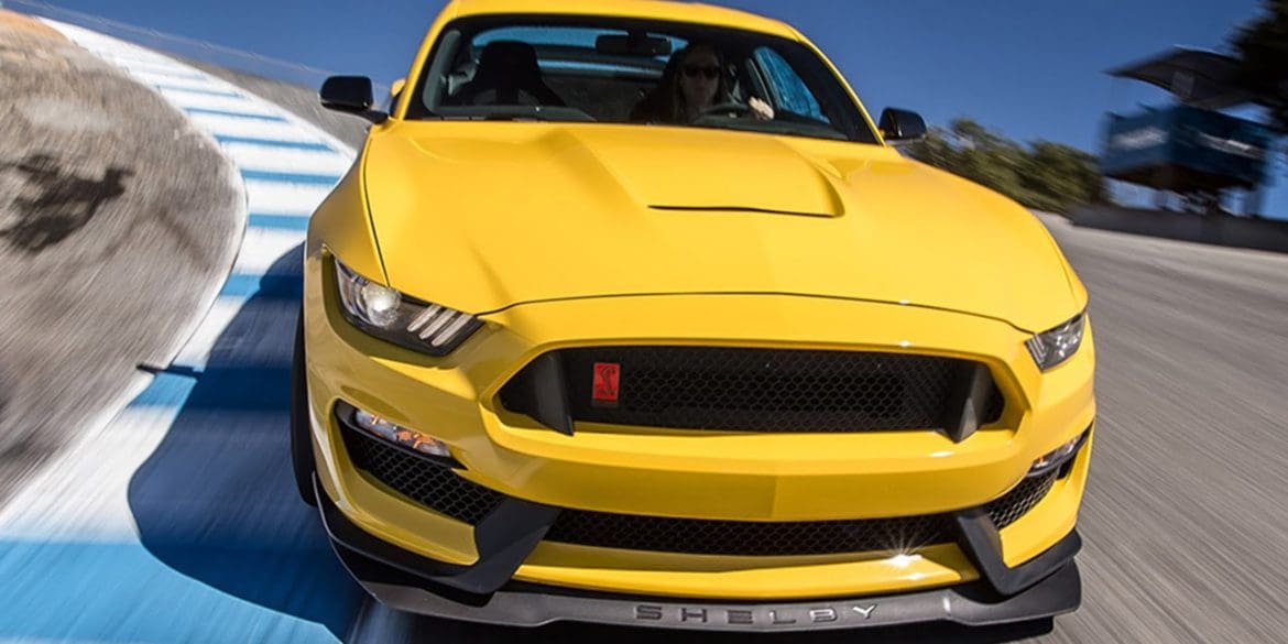 2016 Ford Mustang Shelby GT350R Hot Lap