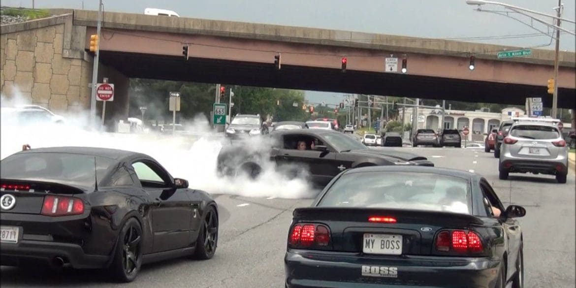 Shelby GT500 Super Snake Burnout In The Middle Of Traffic