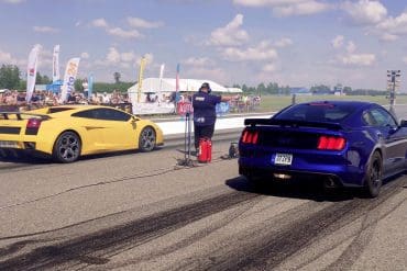 2015 Ford Mustang GT 5.0 vs 2008 Lamborghini Gallardo Quarter-Mile Drag Race