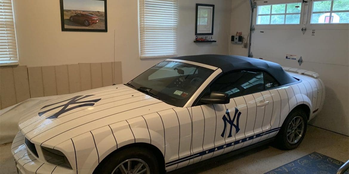Mustang Of The Day: 2005 Ford Mustang Yankees Limited Edition