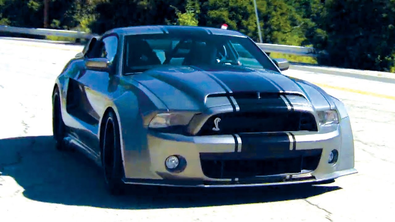 Comparing A 1000 HP Mustang GT500 To A Bugatti Veyron