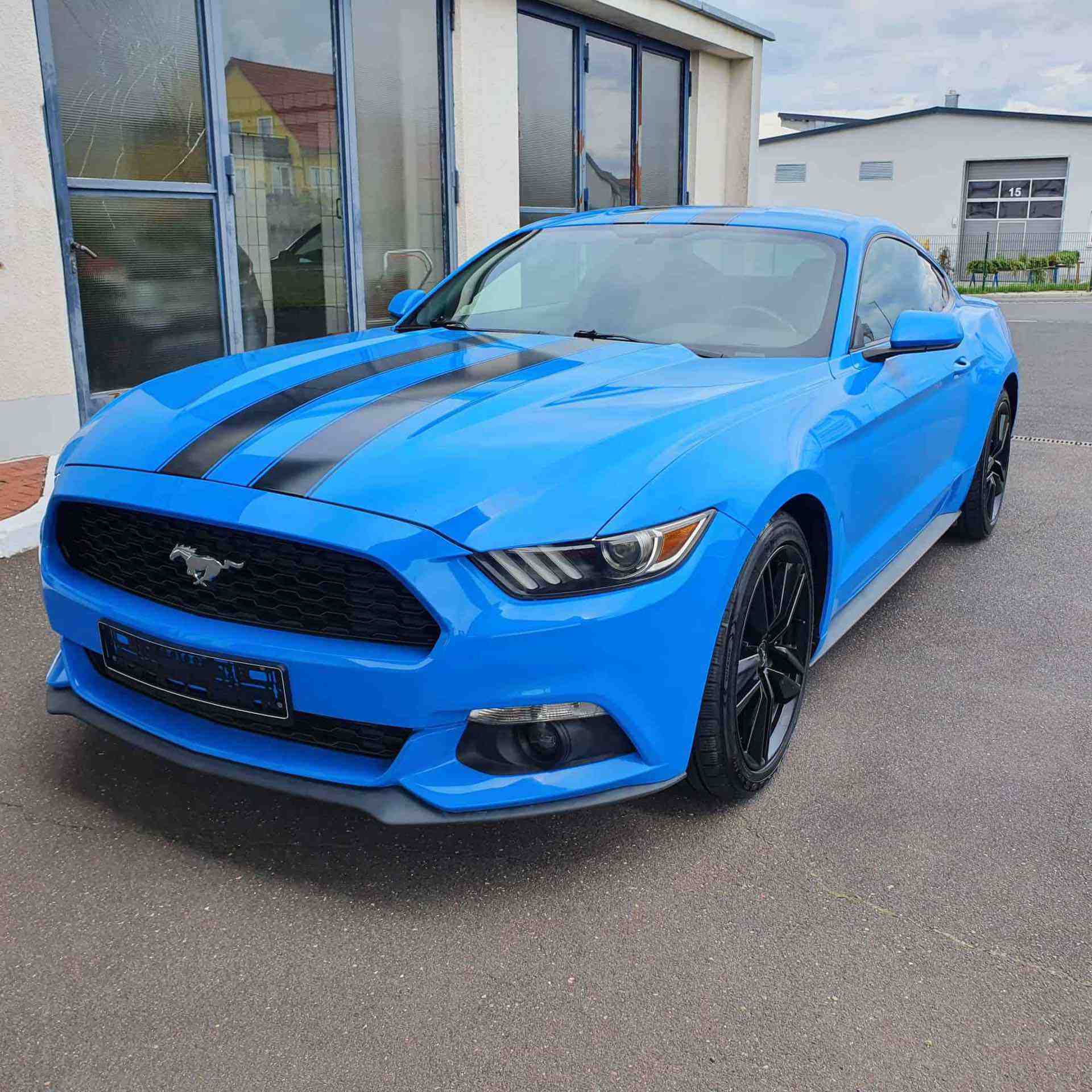 2022 Grabber Blue Mustang