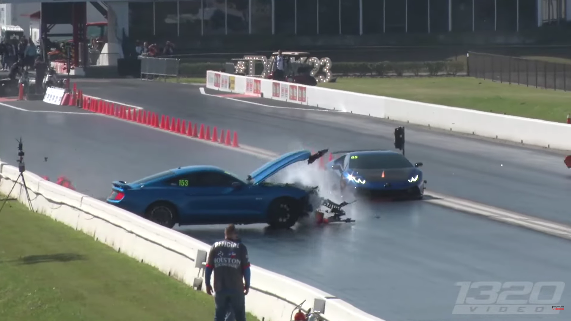 Mustang Nearly Runs Into A Lamborghini In A Drag Race