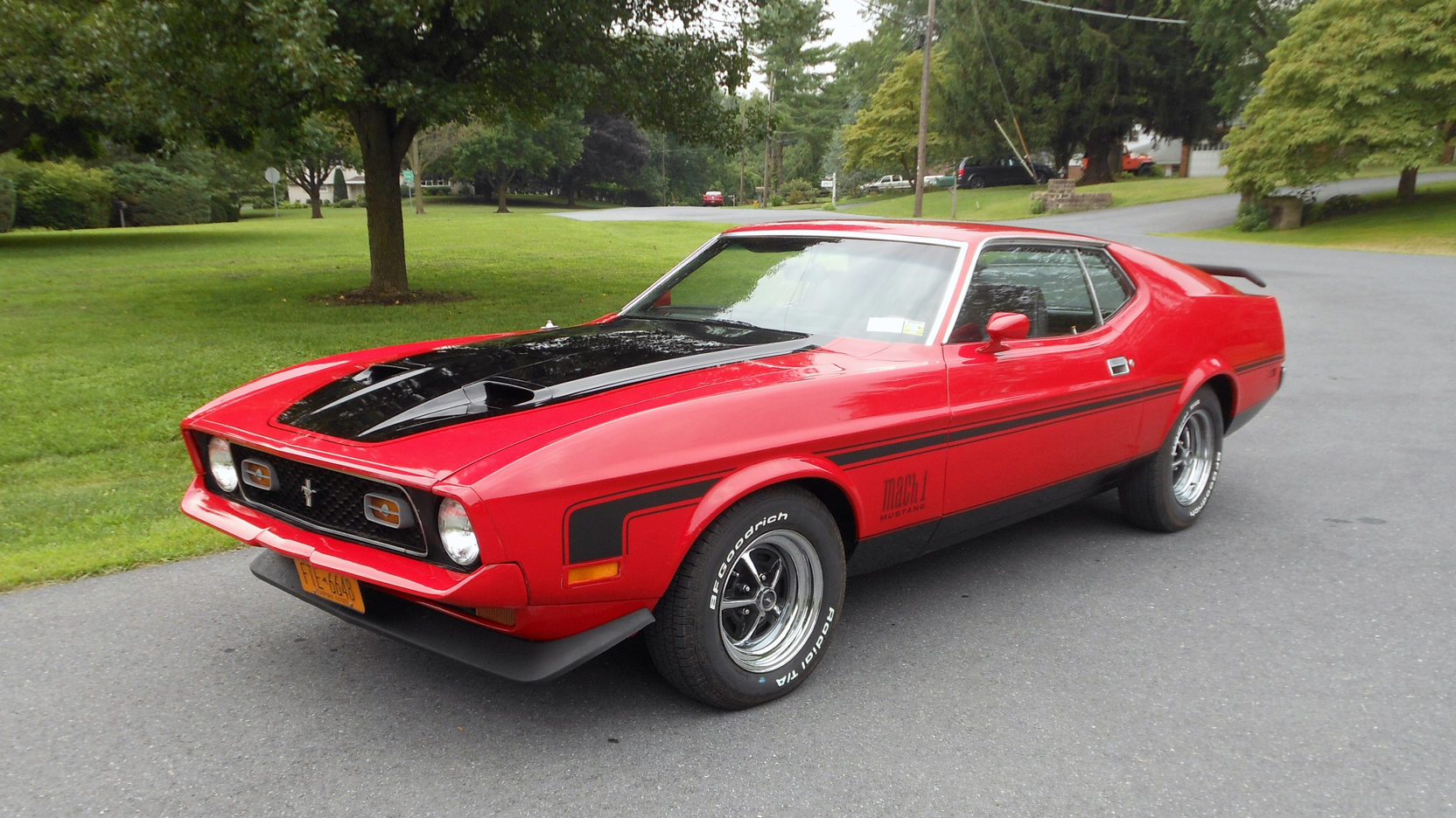 1972 Red 351 Mustang