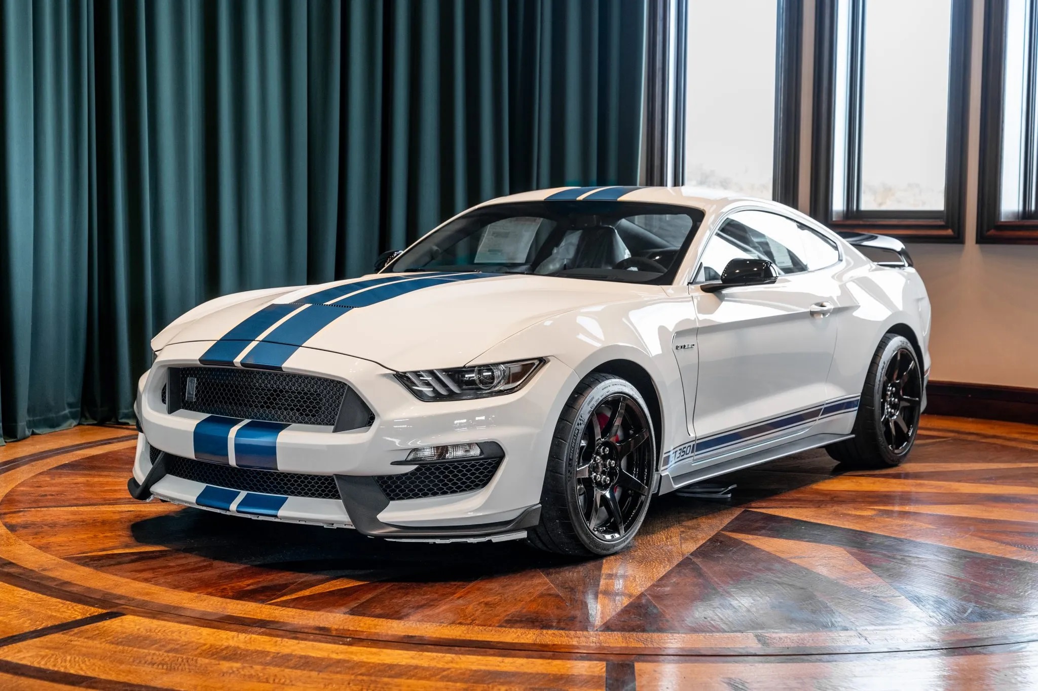 2020 Ford Mustang Shelby GT350R Heritage Edition